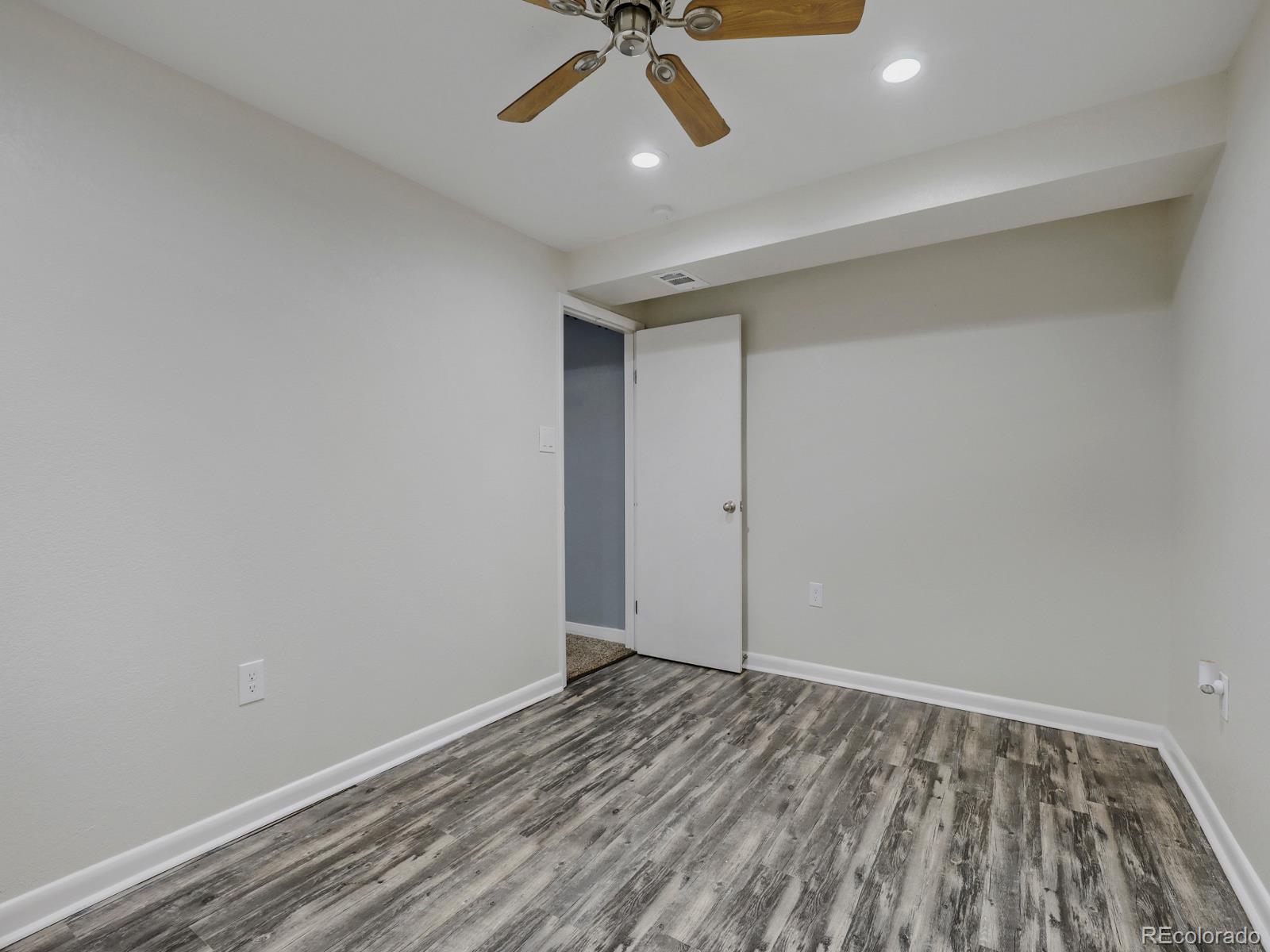 MLS Image #29 for 628 s oswego court,aurora, Colorado