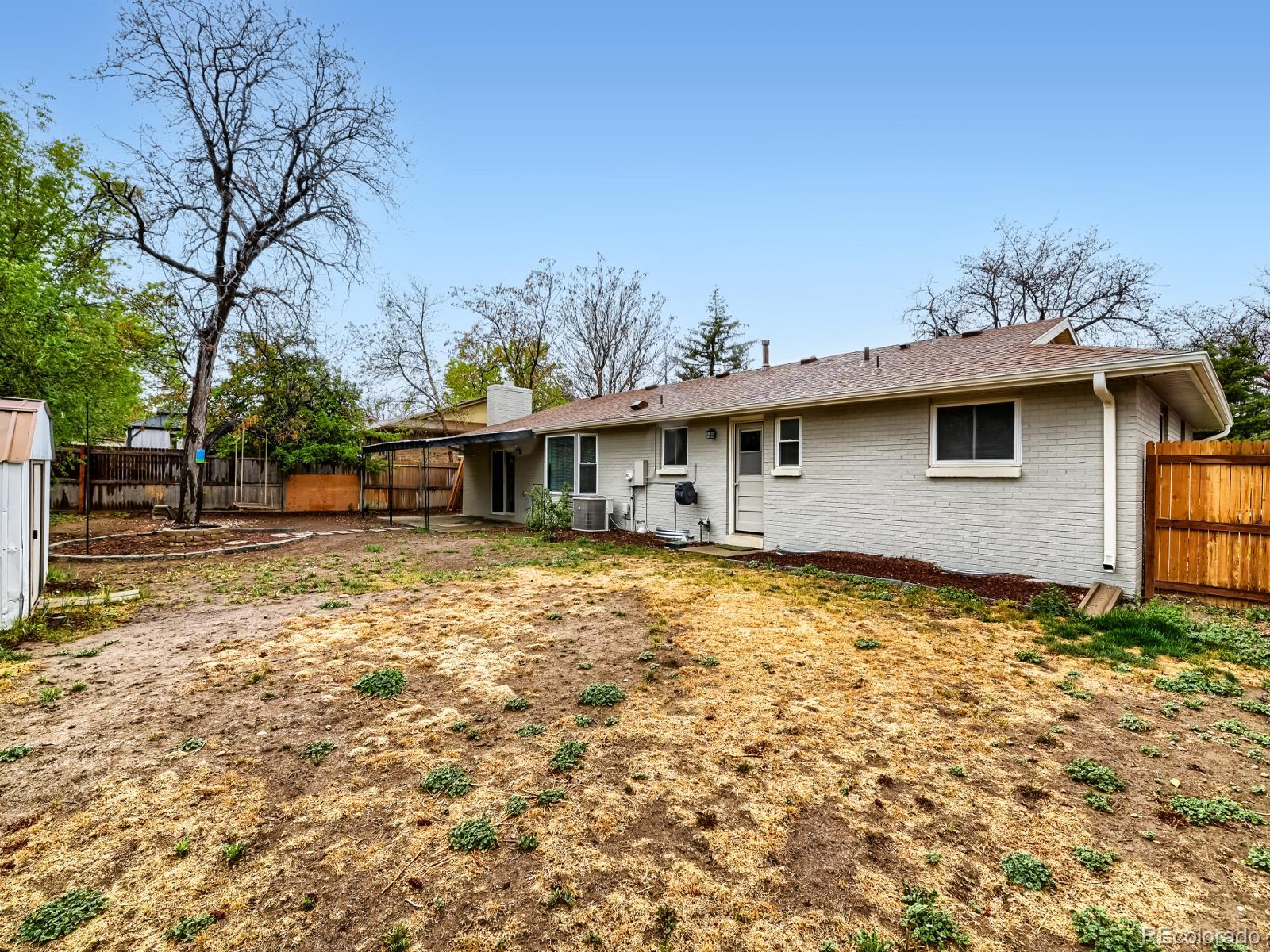 MLS Image #31 for 628 s oswego court,aurora, Colorado