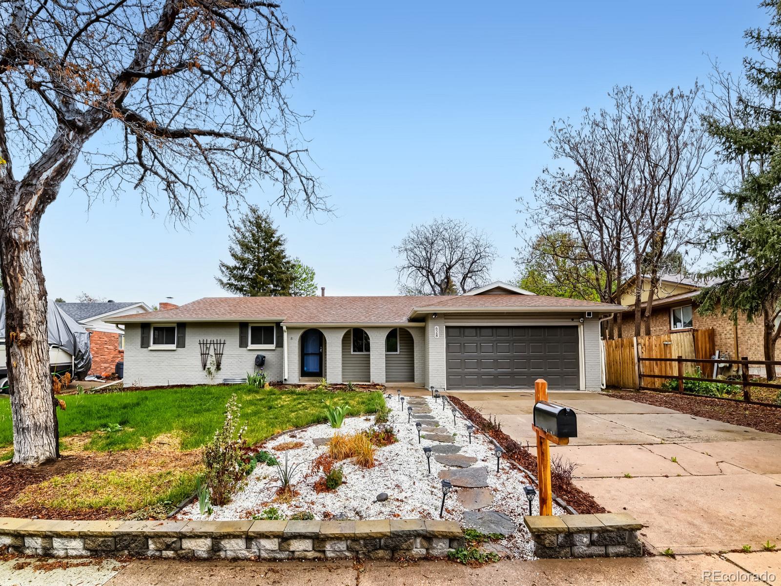 MLS Image #32 for 628 s oswego court,aurora, Colorado