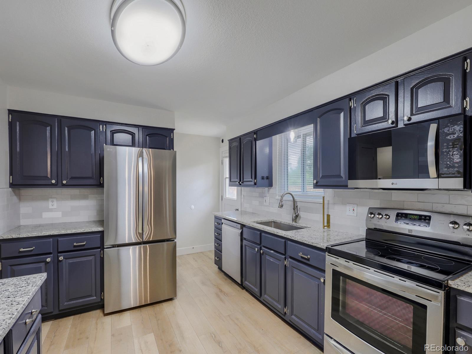 MLS Image #8 for 628 s oswego court,aurora, Colorado