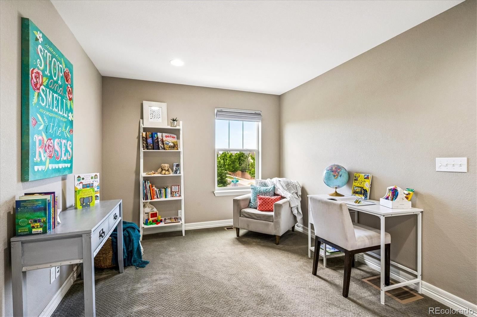 MLS Image #13 for 11053 e 28th place,denver, Colorado