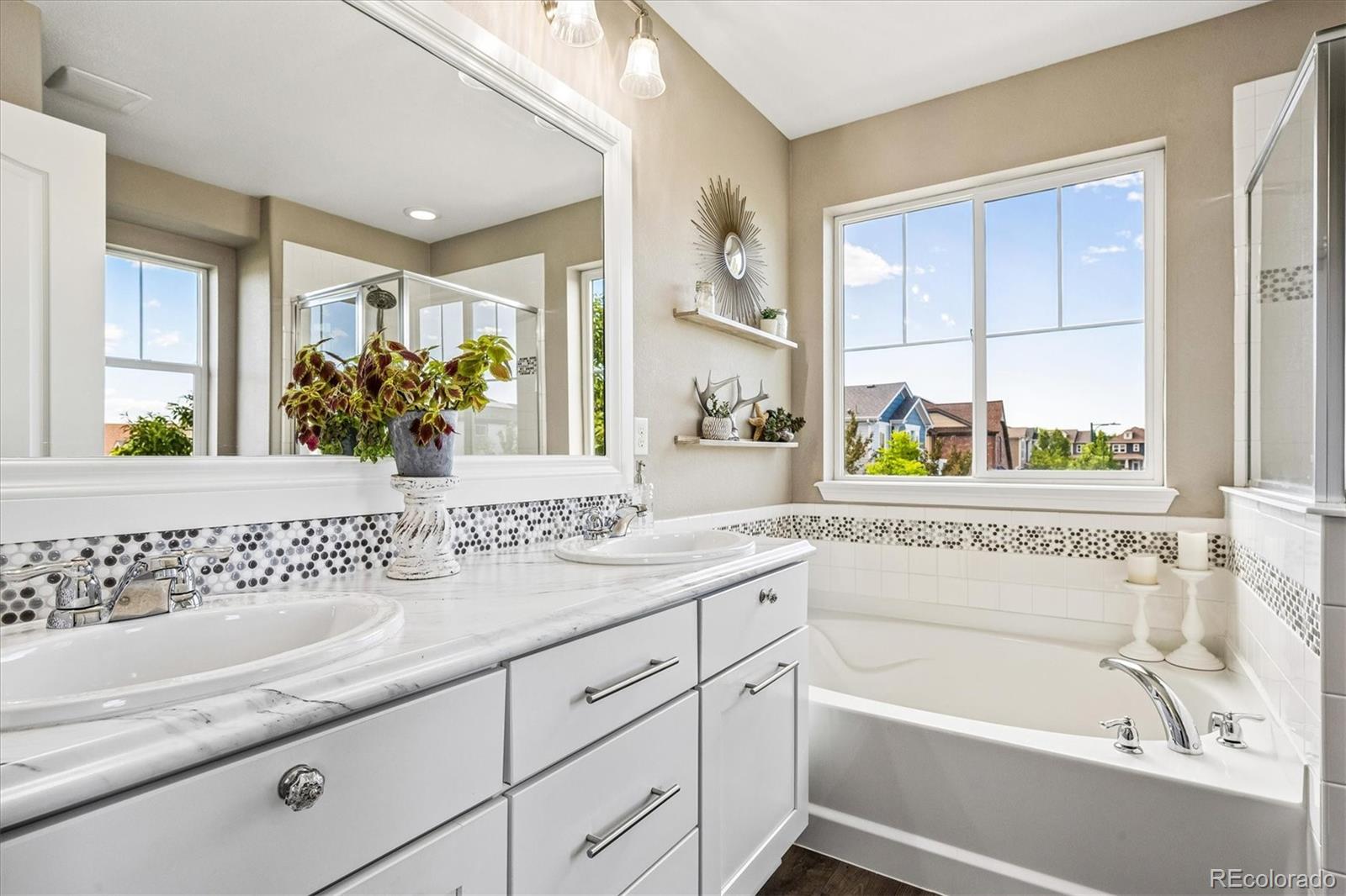 MLS Image #17 for 11053 e 28th place,denver, Colorado