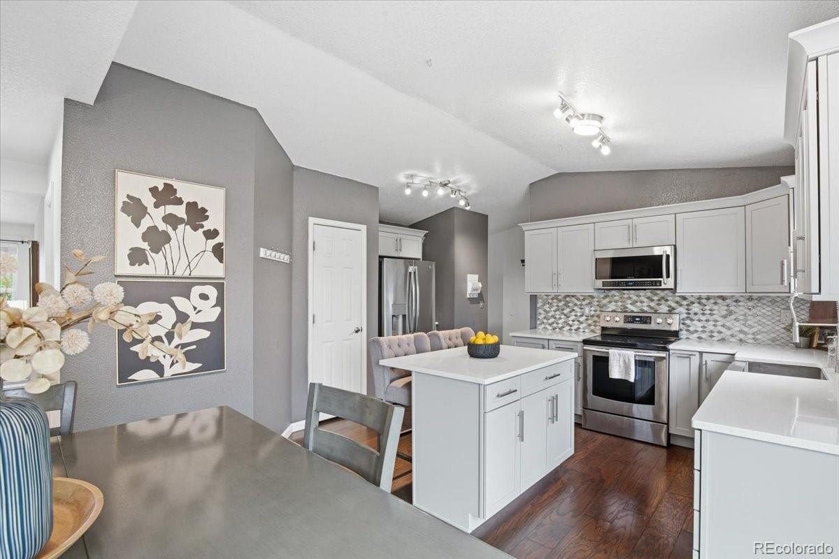 MLS Image #2 for 8205  eagleview drive,littleton, Colorado