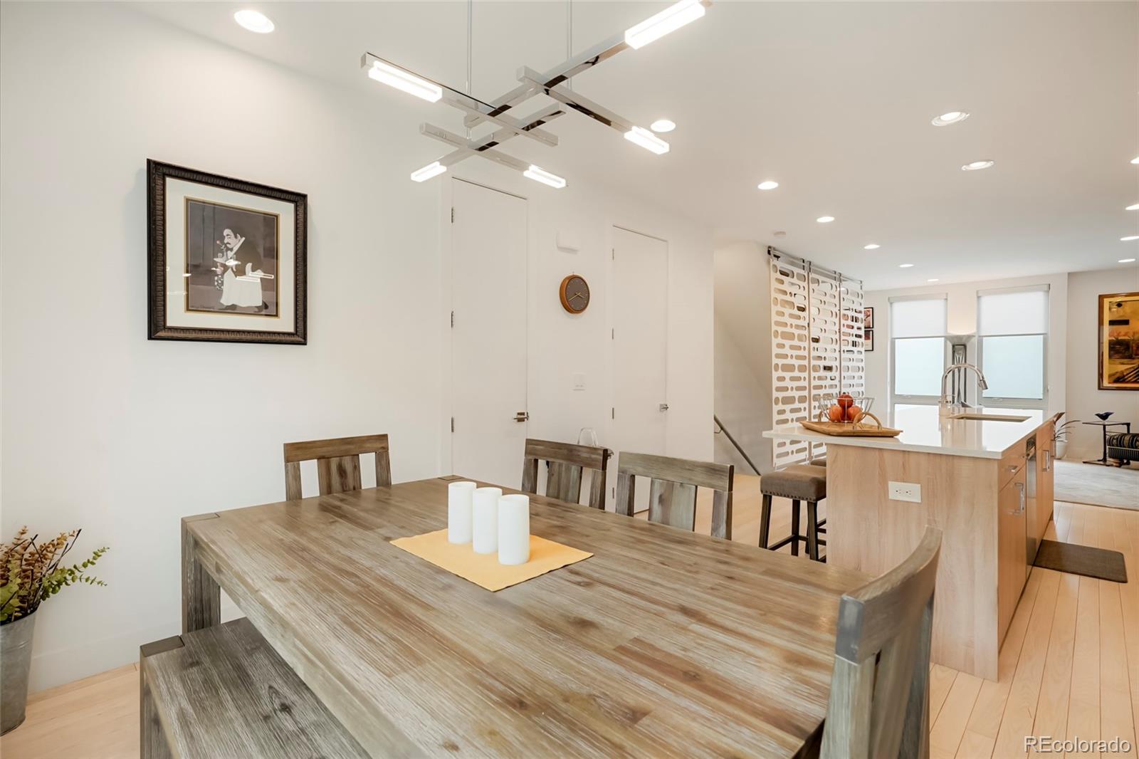 MLS Image #14 for 879  delaware street,denver, Colorado