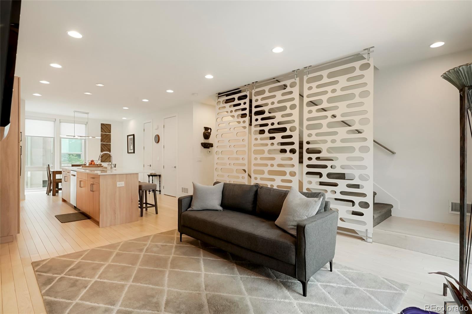 MLS Image #6 for 879  delaware street,denver, Colorado