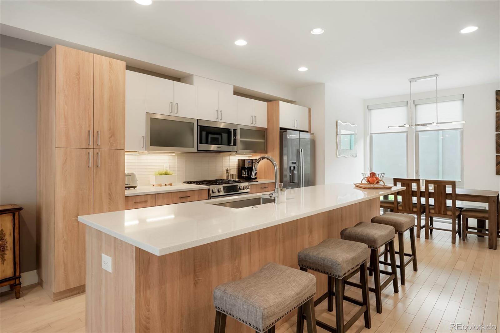 MLS Image #9 for 879  delaware street,denver, Colorado