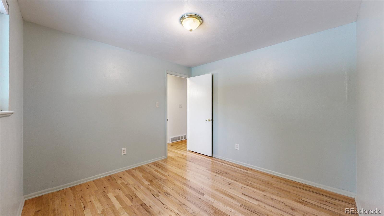 MLS Image #18 for 963 s jamaica street,aurora, Colorado