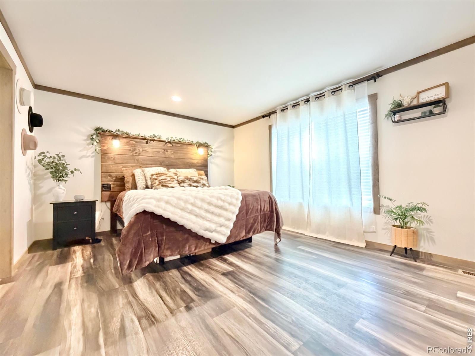 MLS Image #15 for 42562  county road 49 ,ault, Colorado