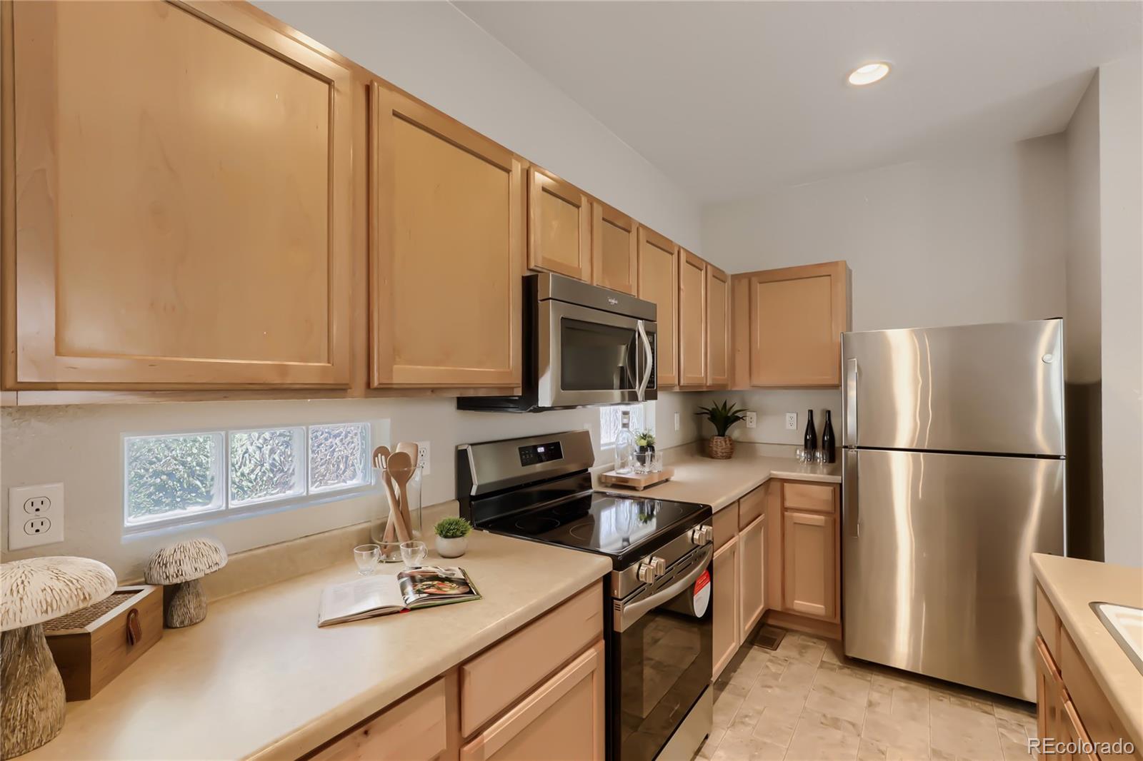 MLS Image #10 for 2818  central park boulevard,denver, Colorado