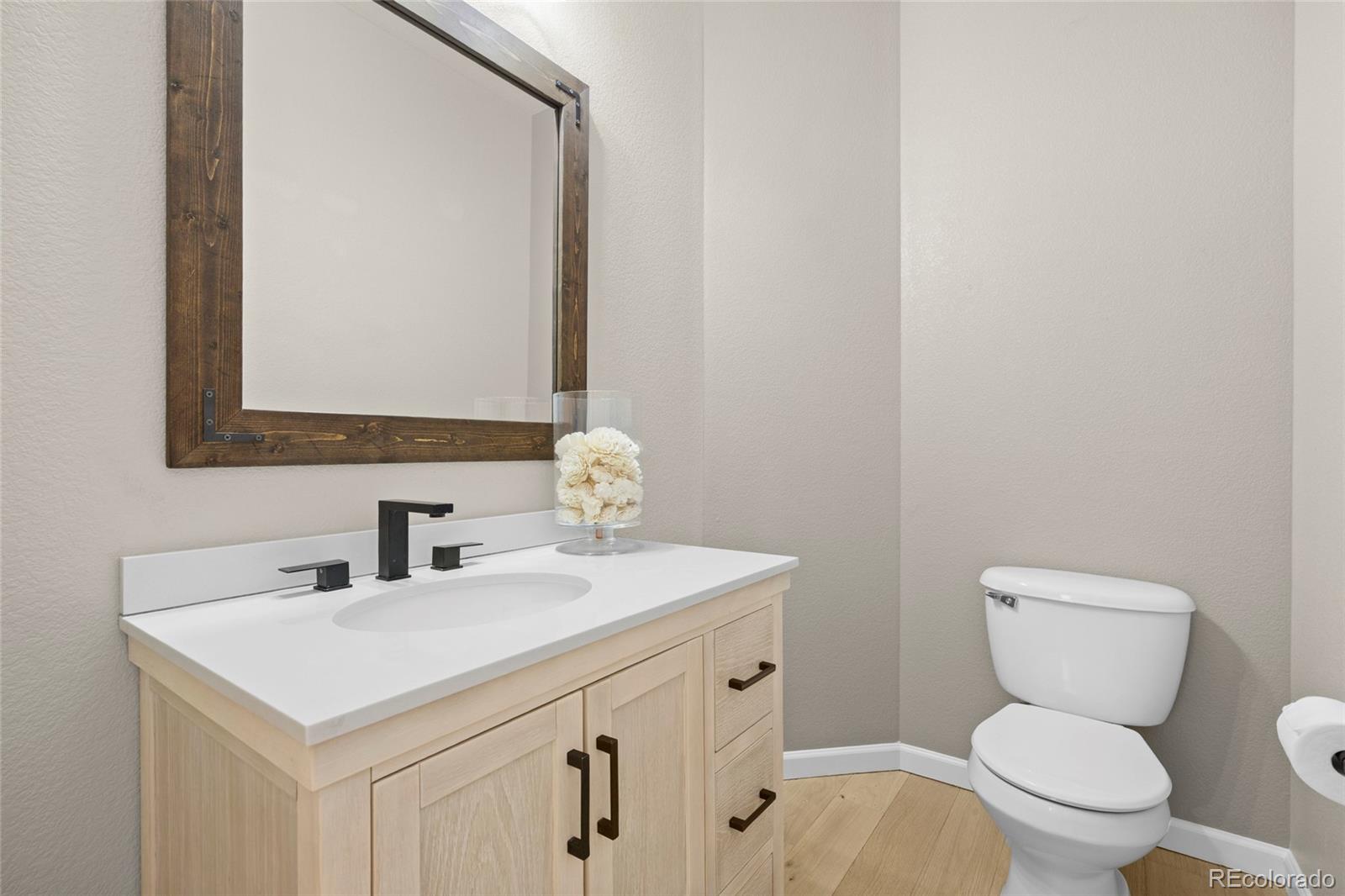 MLS Image #15 for 5060 s riviera court,aurora, Colorado