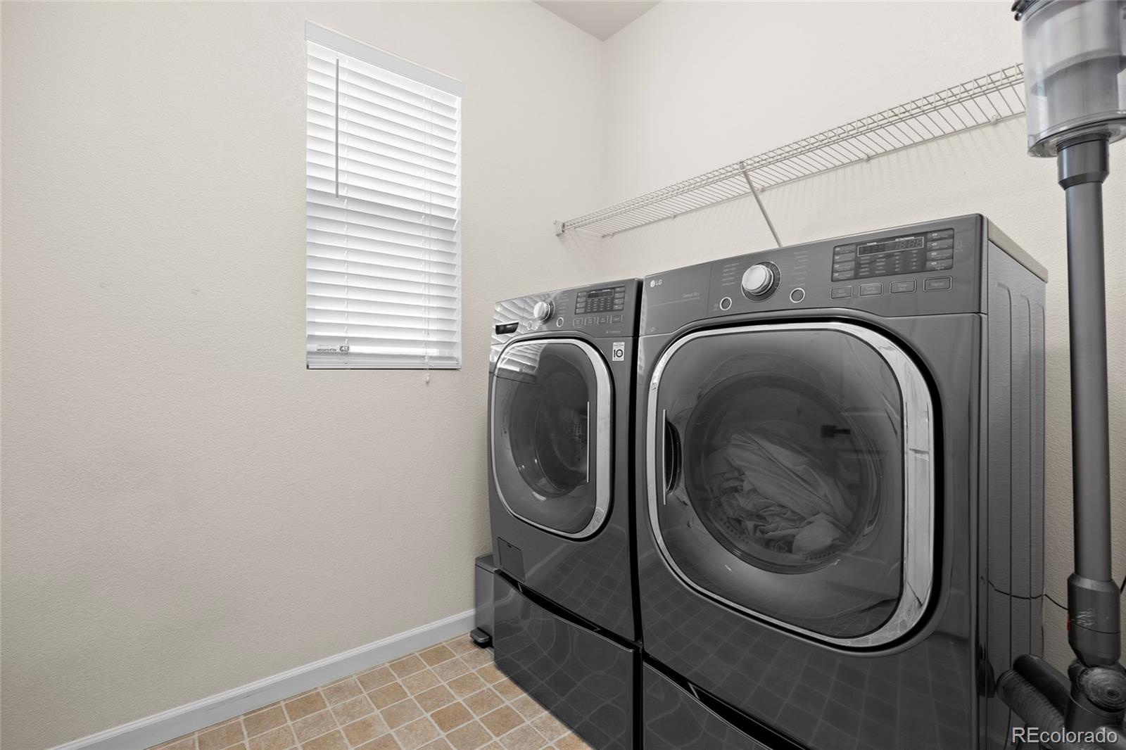 MLS Image #16 for 5060 s riviera court,aurora, Colorado