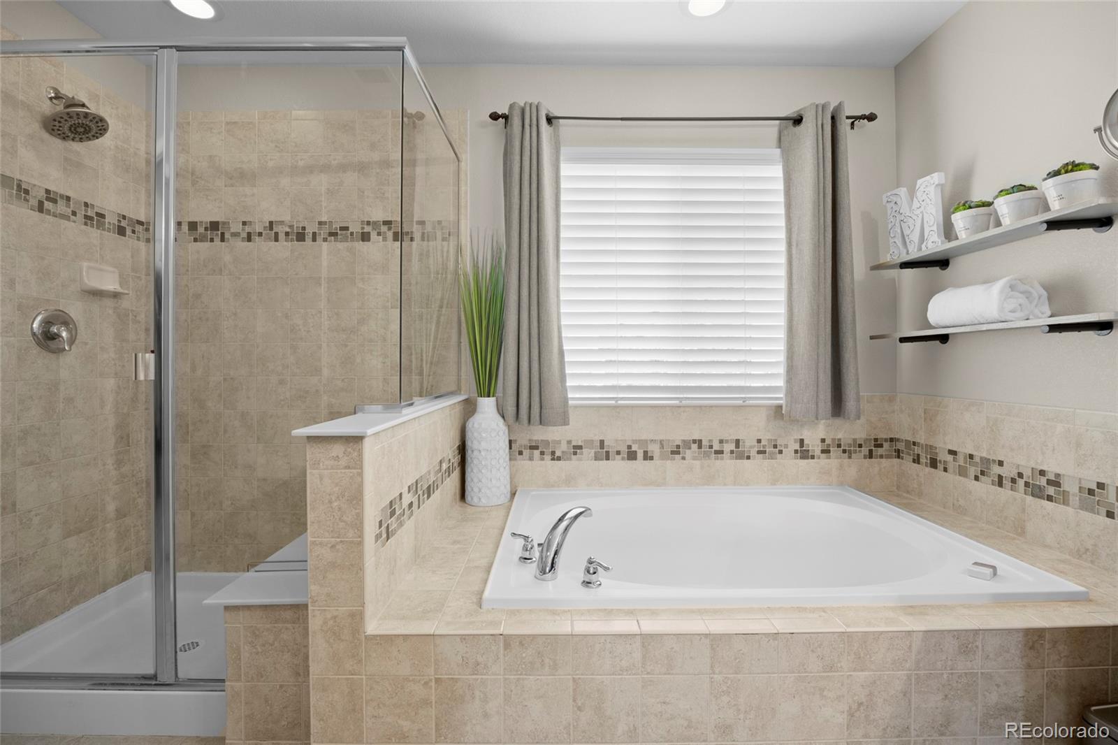 MLS Image #20 for 5060 s riviera court,aurora, Colorado