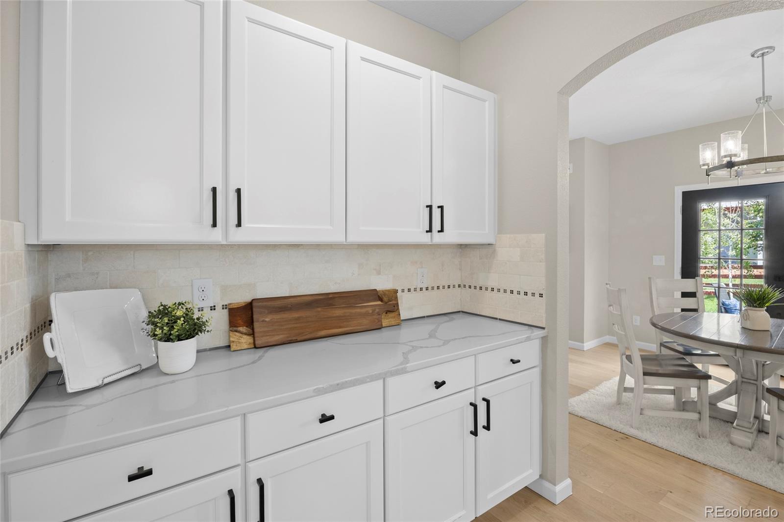 MLS Image #8 for 5060 s riviera court,aurora, Colorado