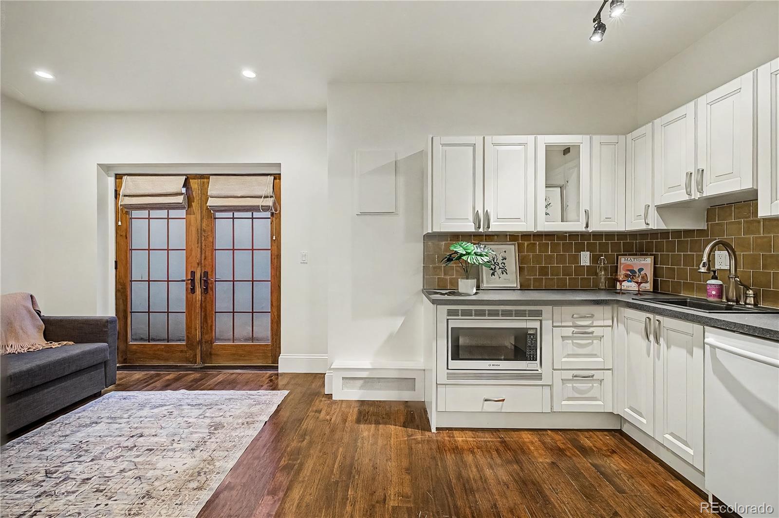 MLS Image #33 for 579 n madison street,denver, Colorado