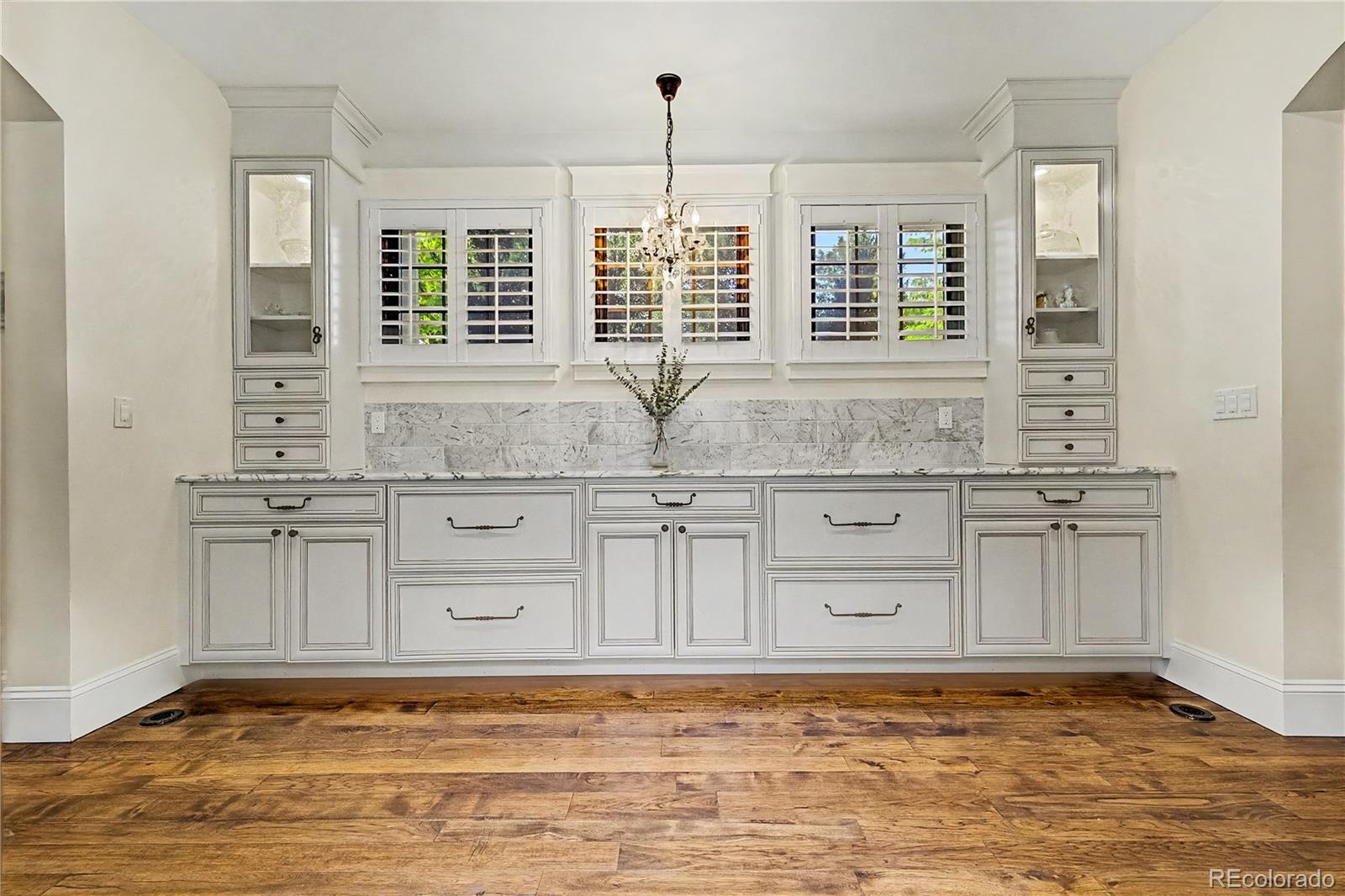 MLS Image #4 for 579 n madison street,denver, Colorado