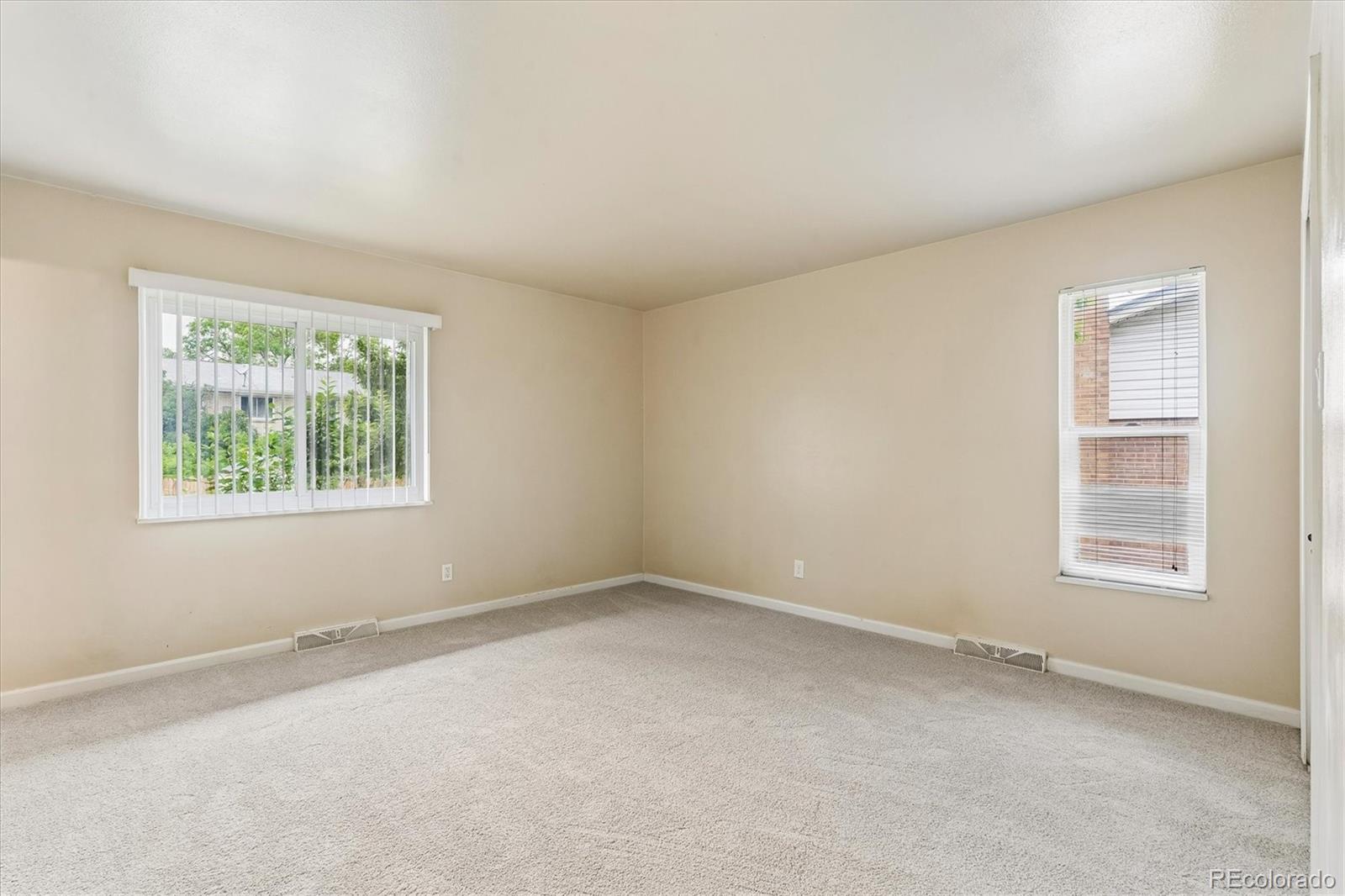 MLS Image #10 for 1415 s zang street,lakewood, Colorado