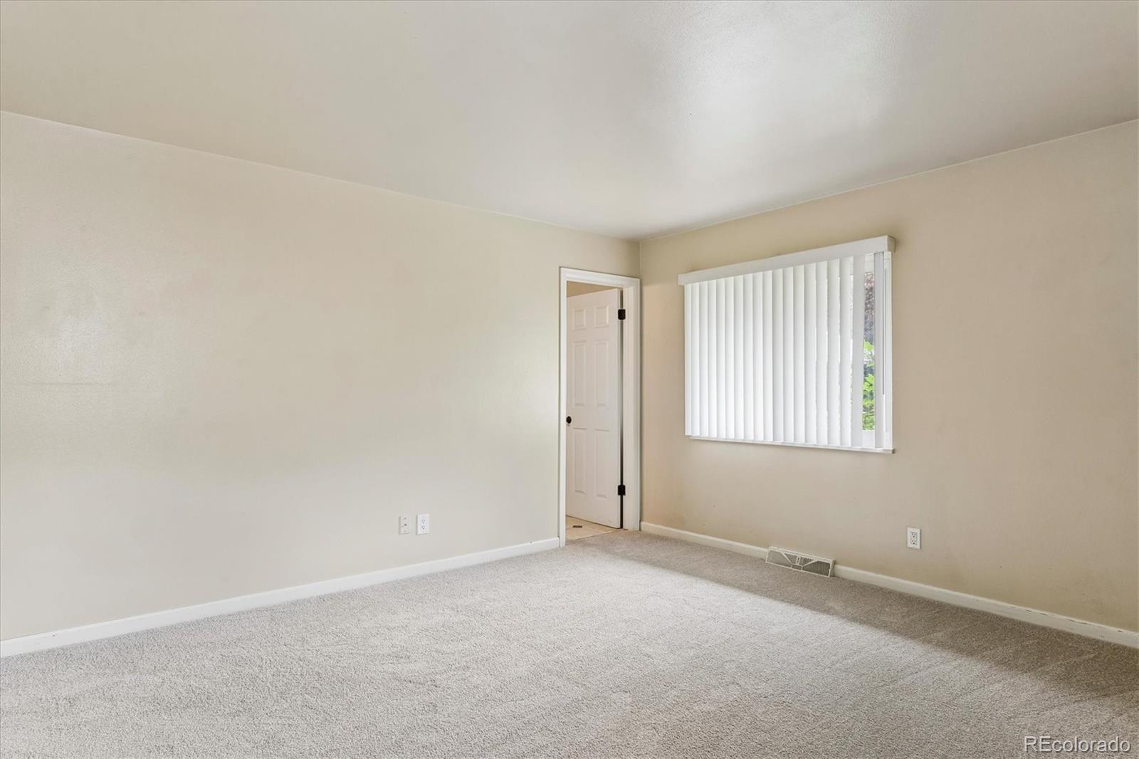 MLS Image #11 for 1415 s zang street,lakewood, Colorado