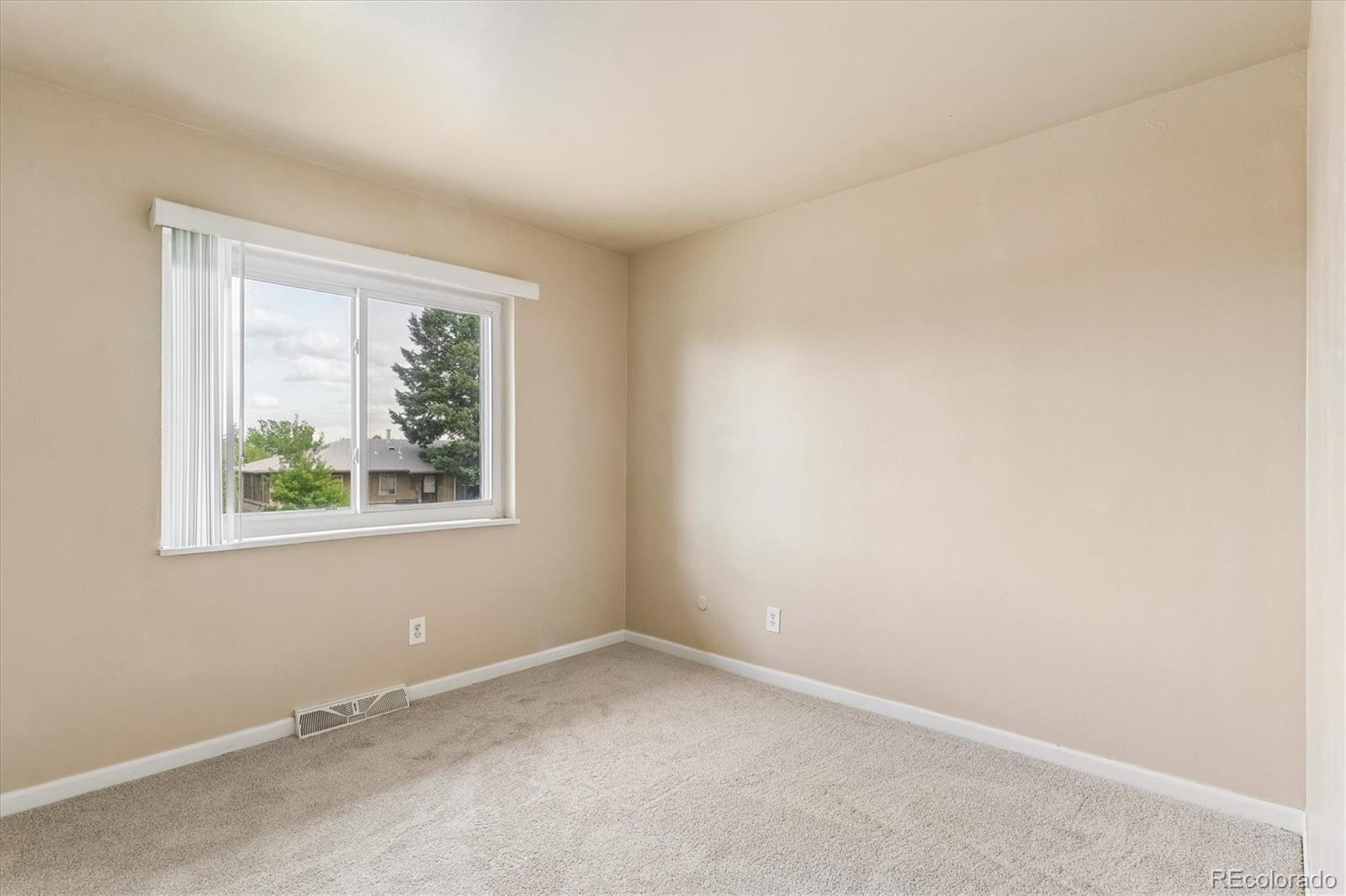 MLS Image #14 for 1415 s zang street,lakewood, Colorado