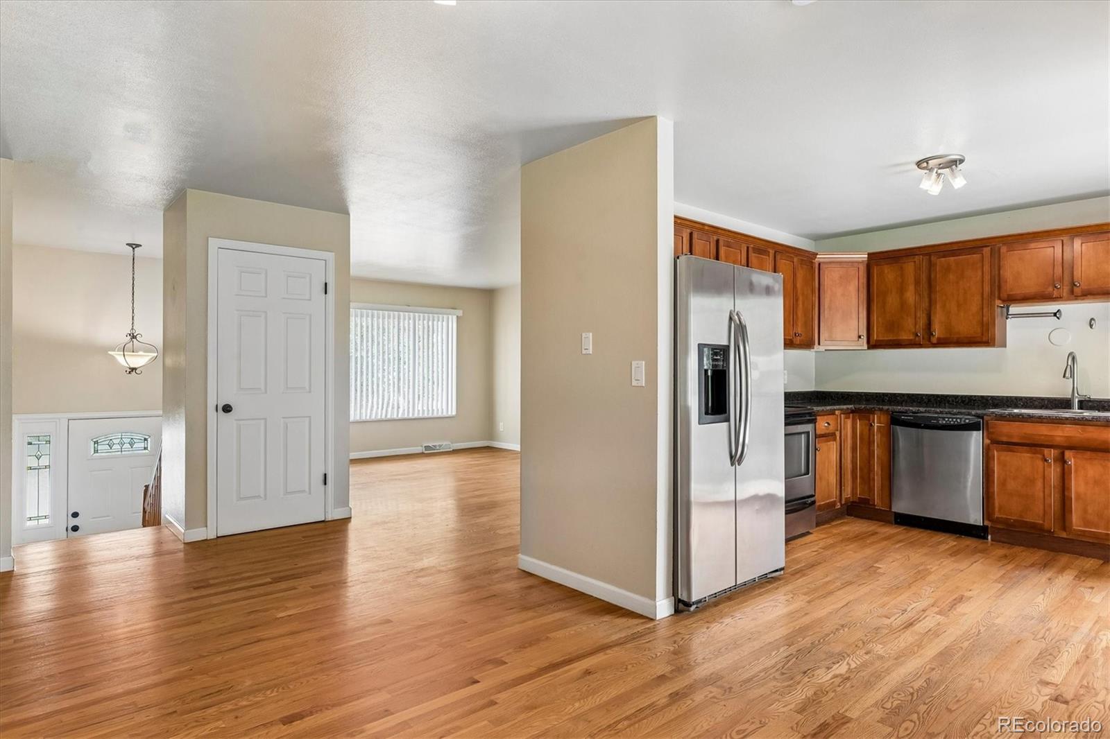 MLS Image #6 for 1415 s zang street,lakewood, Colorado