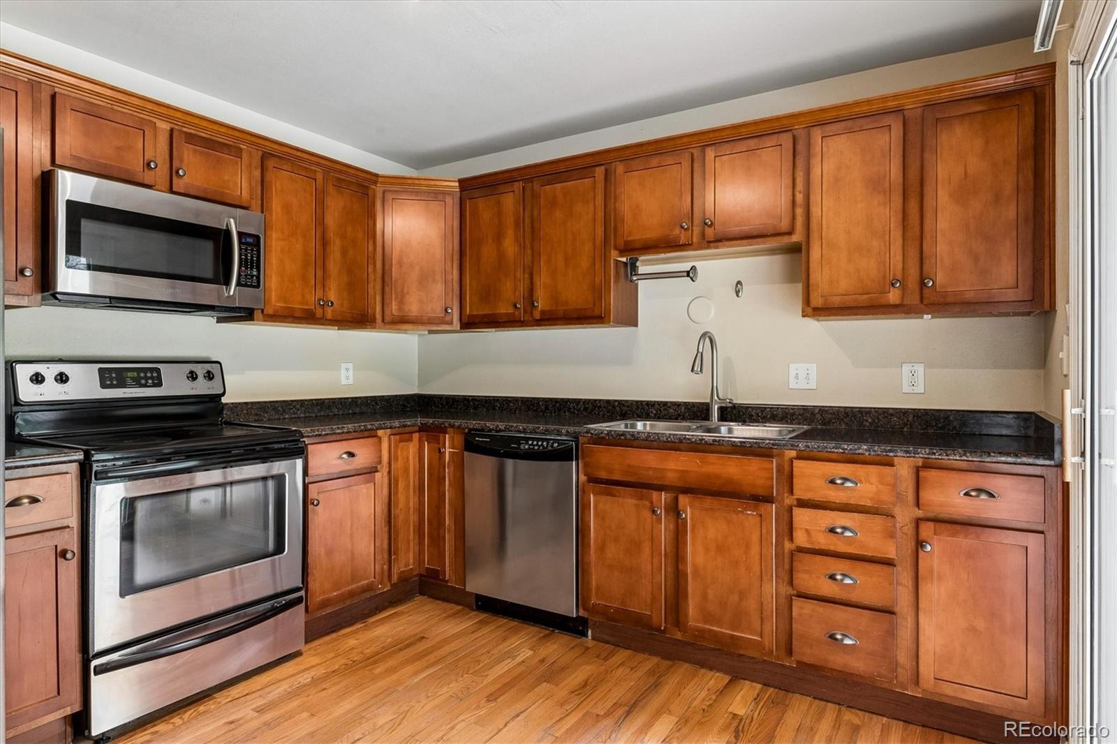 MLS Image #8 for 1415 s zang street,lakewood, Colorado