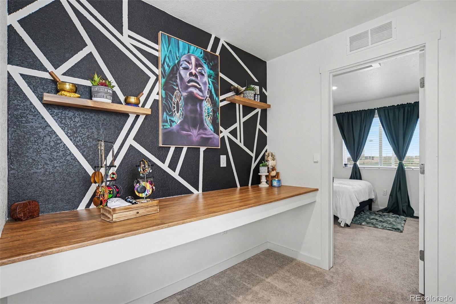 MLS Image #15 for 18262 e 49th place,denver, Colorado