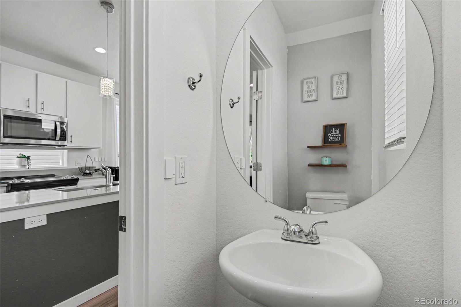MLS Image #22 for 18262 e 49th place,denver, Colorado