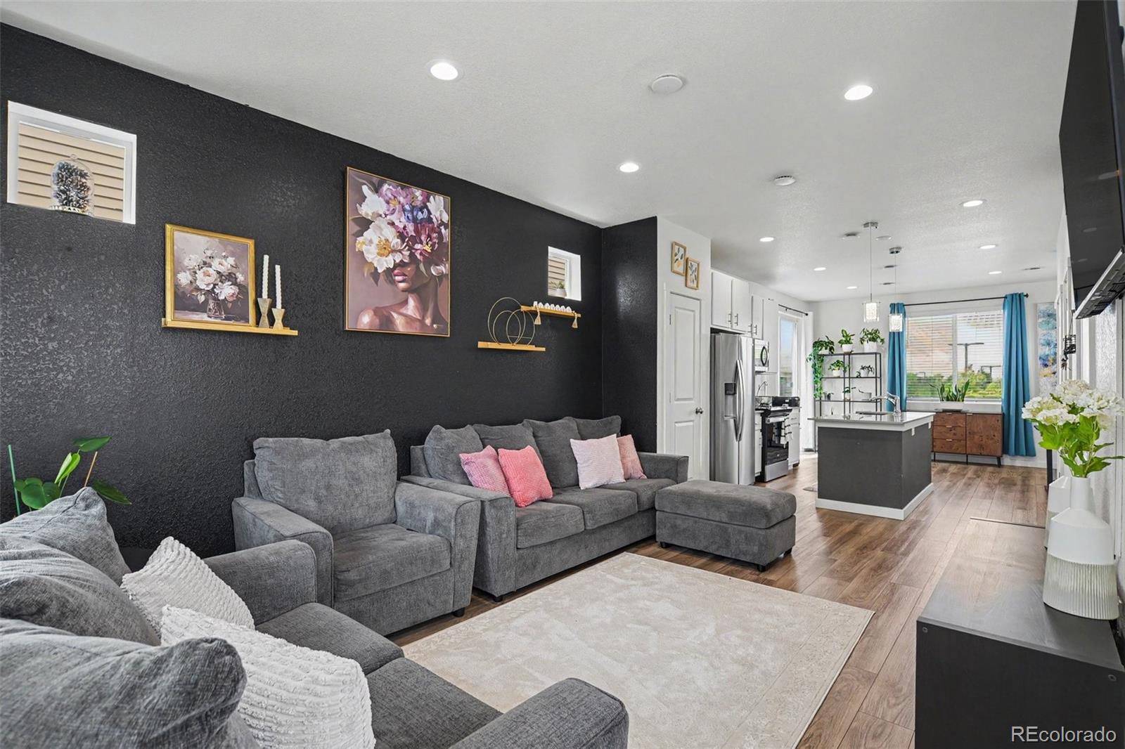 MLS Image #3 for 18262 e 49th place,denver, Colorado