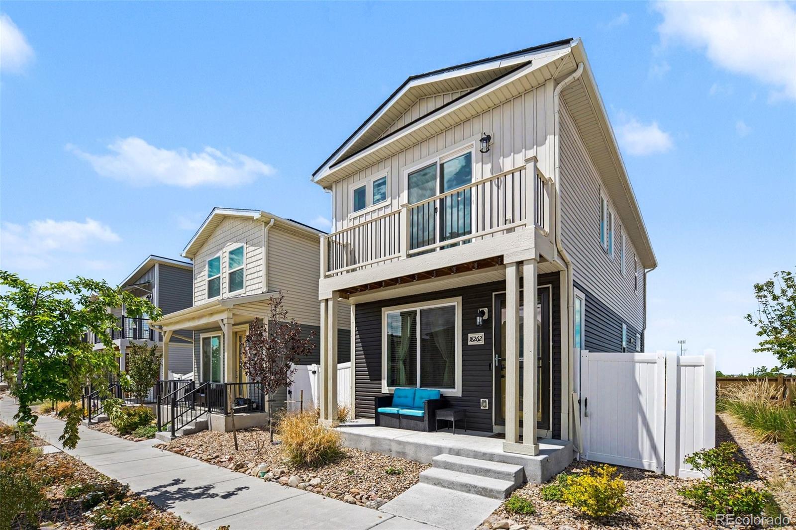 MLS Image #35 for 18262 e 49th place,denver, Colorado