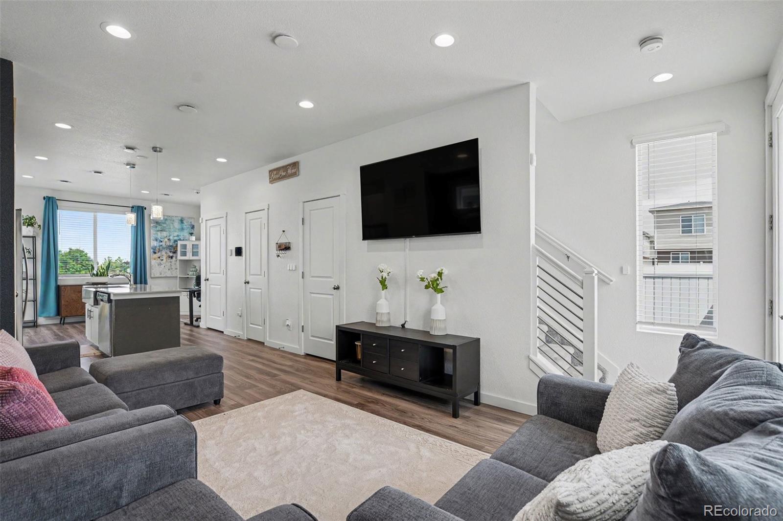MLS Image #7 for 18262 e 49th place,denver, Colorado