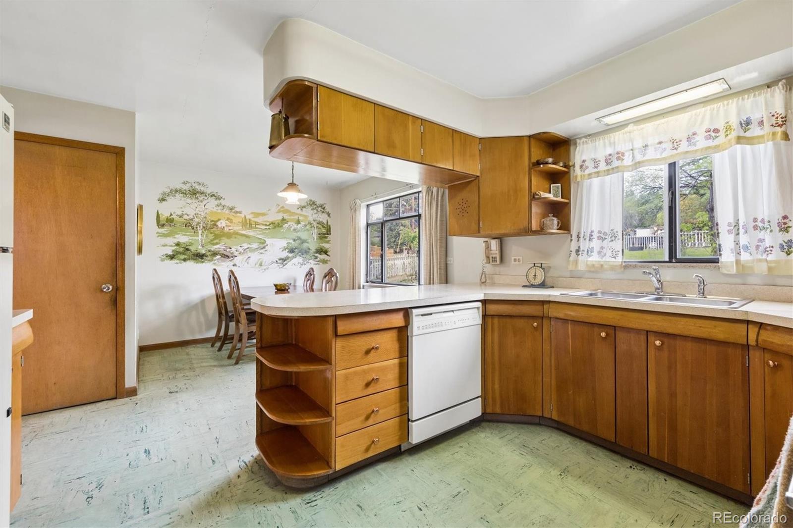 MLS Image #6 for 322 n gilbert street,castle rock, Colorado