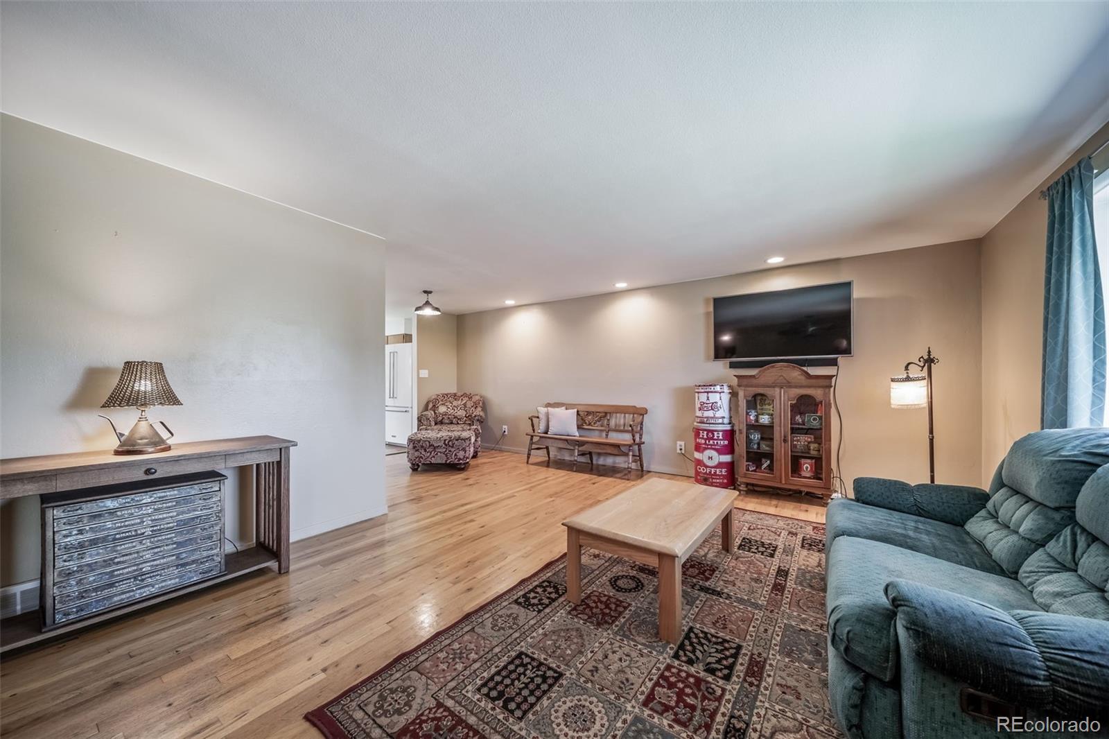 MLS Image #3 for 5247 s mabre court,littleton, Colorado
