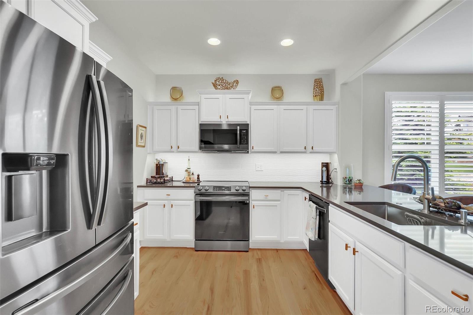 MLS Image #12 for 15922  torreys way,broomfield, Colorado