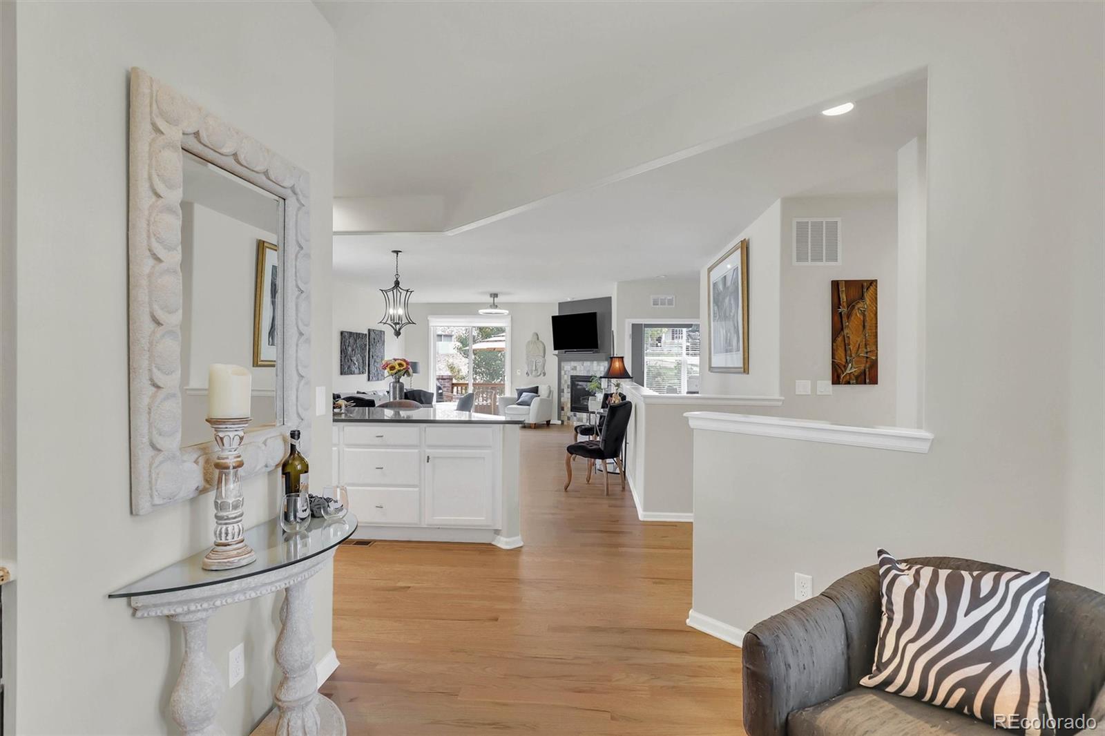 MLS Image #7 for 15922  torreys way,broomfield, Colorado