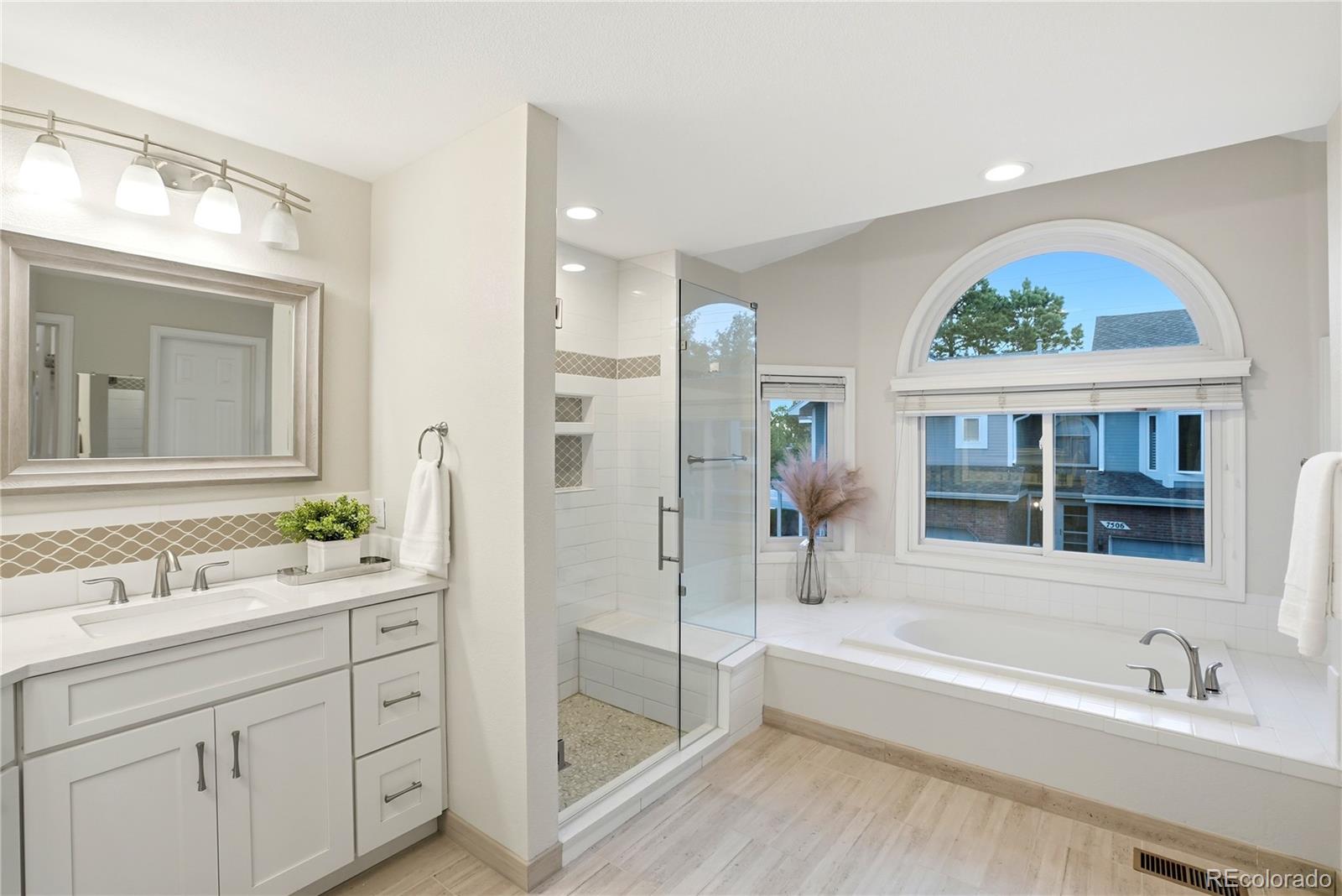 MLS Image #25 for 7522 s monaco way,centennial, Colorado