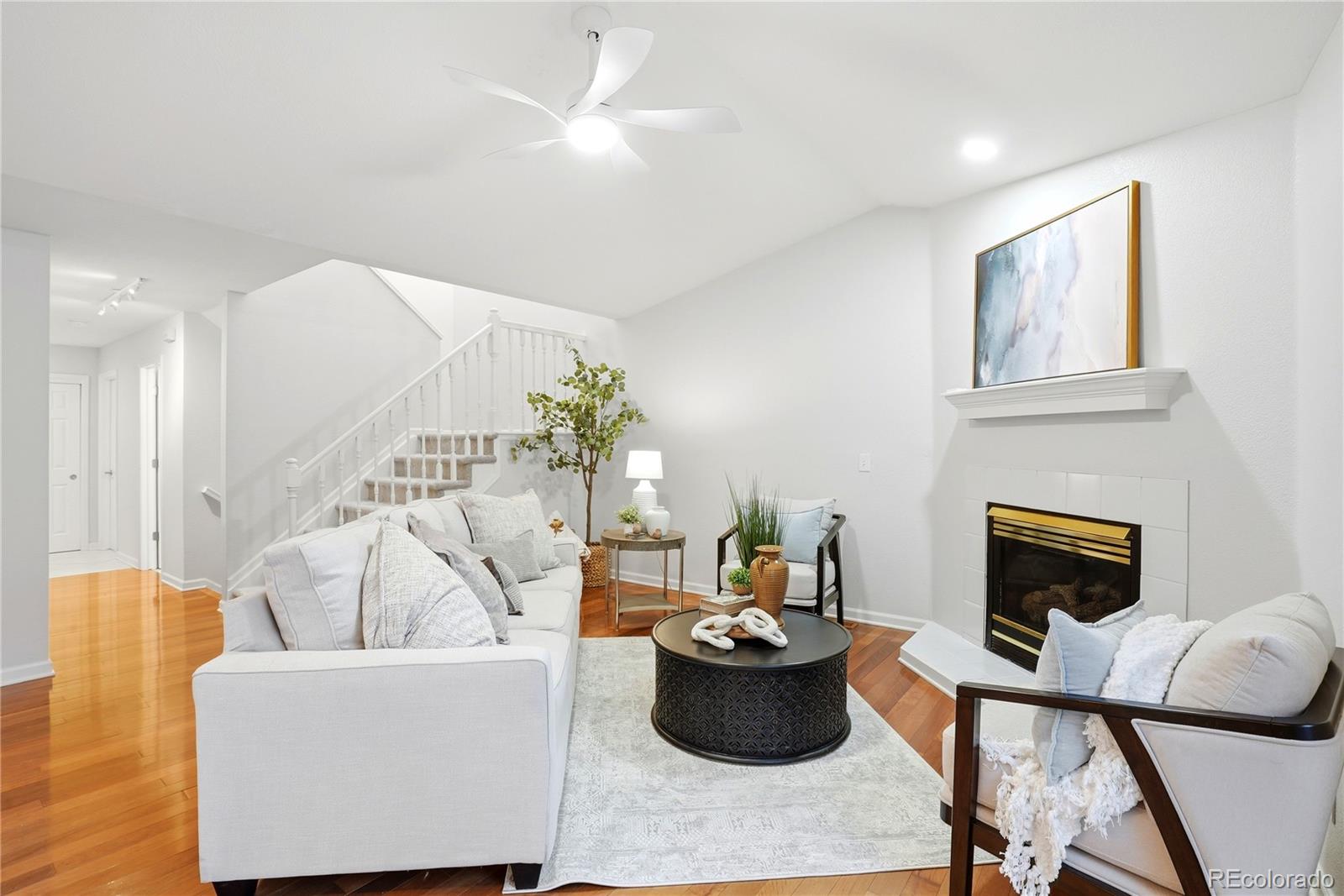 MLS Image #5 for 7522 s monaco way,centennial, Colorado