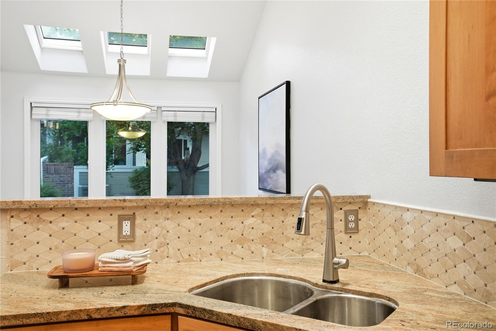 MLS Image #9 for 7522 s monaco way,centennial, Colorado