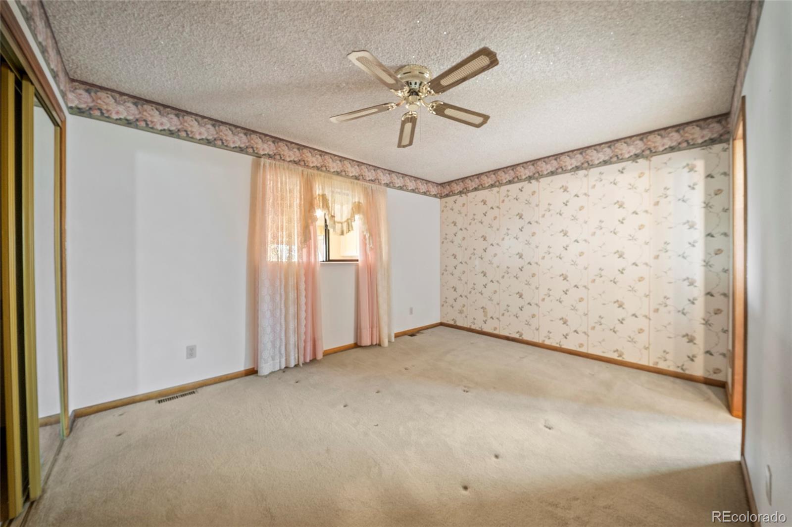 MLS Image #12 for 10152 w 70th drive,arvada, Colorado