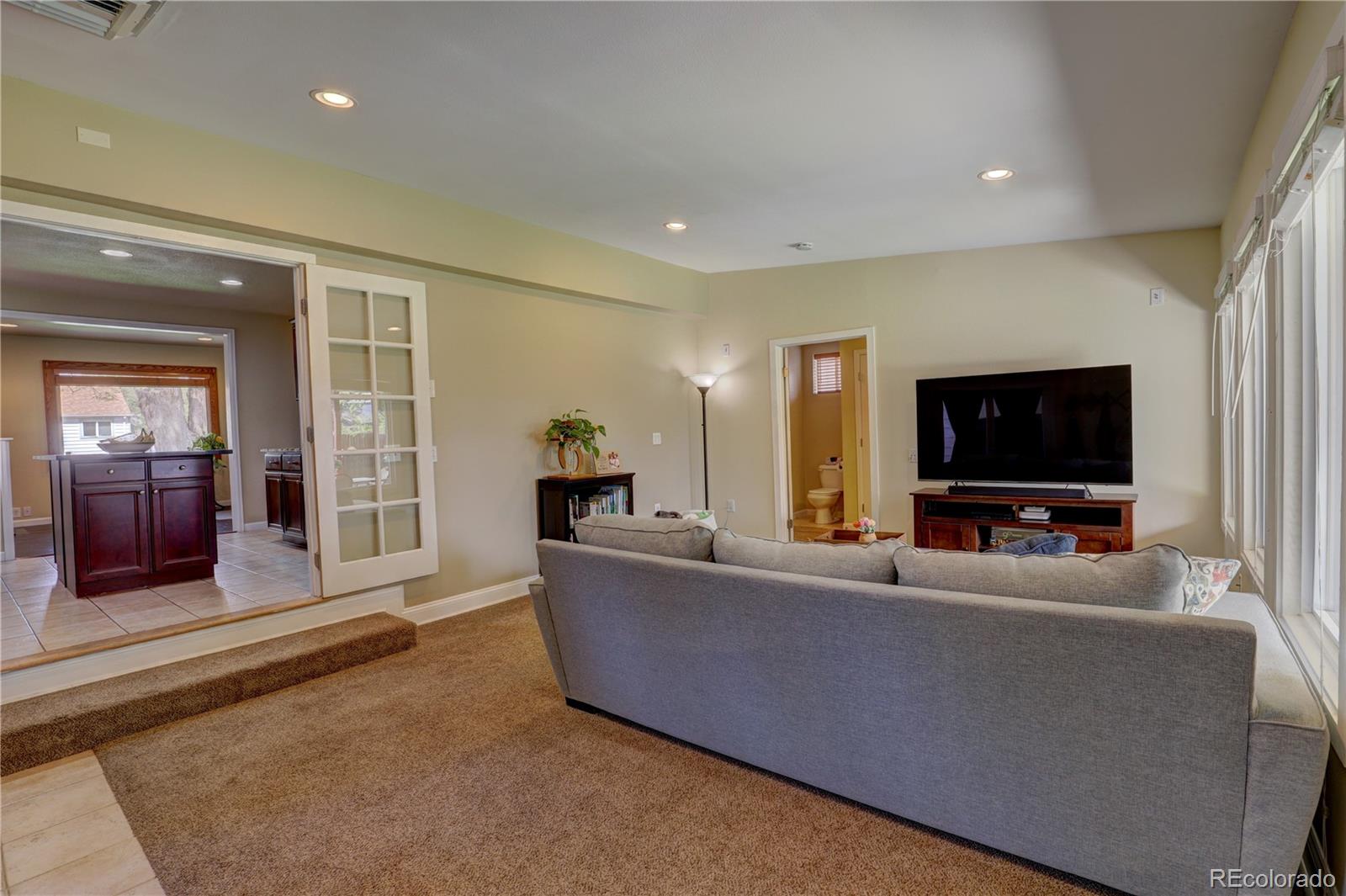 MLS Image #10 for 2610 s king street,denver, Colorado