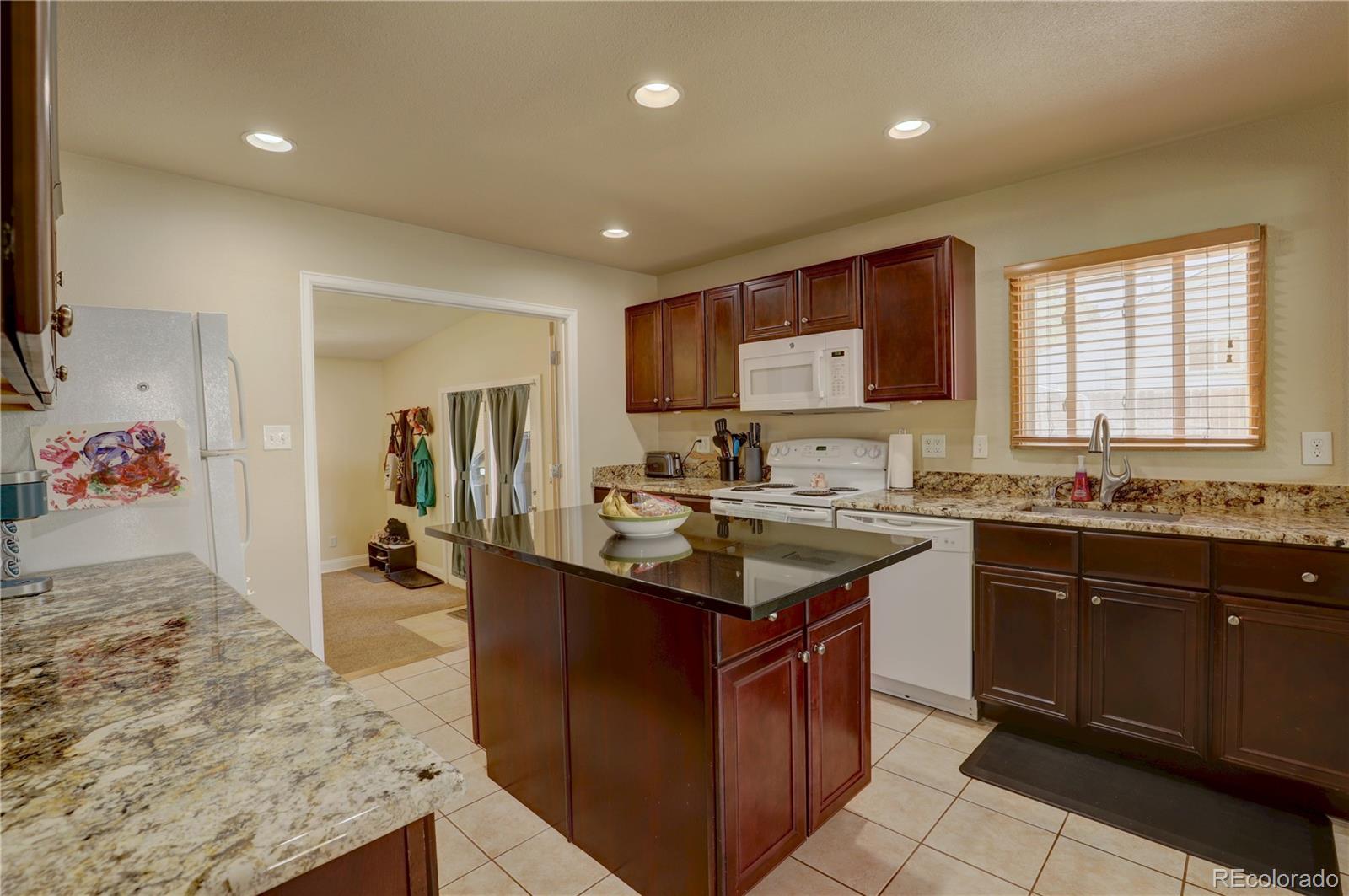 MLS Image #12 for 2610 s king street,denver, Colorado