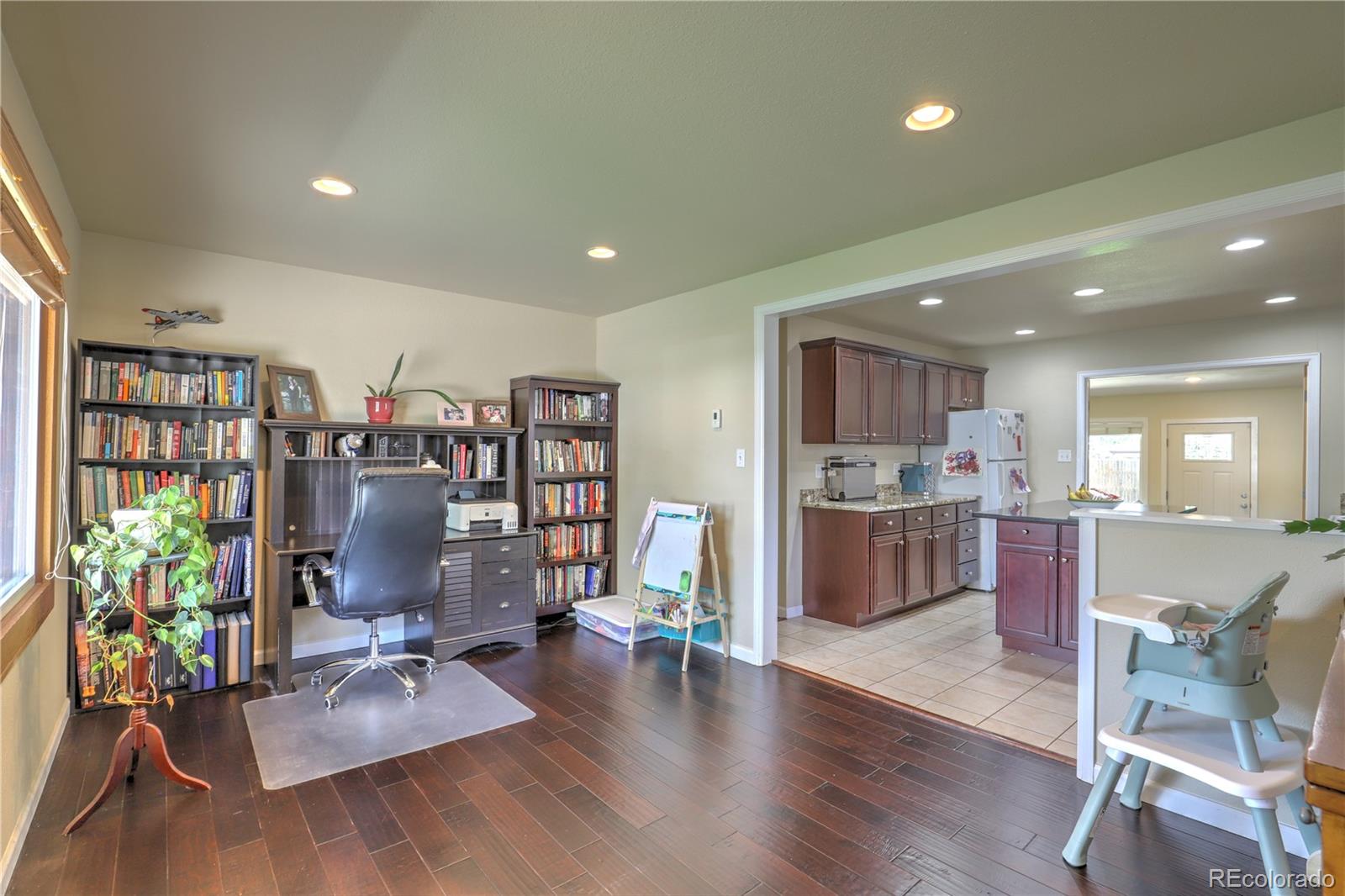 MLS Image #15 for 2610 s king street,denver, Colorado