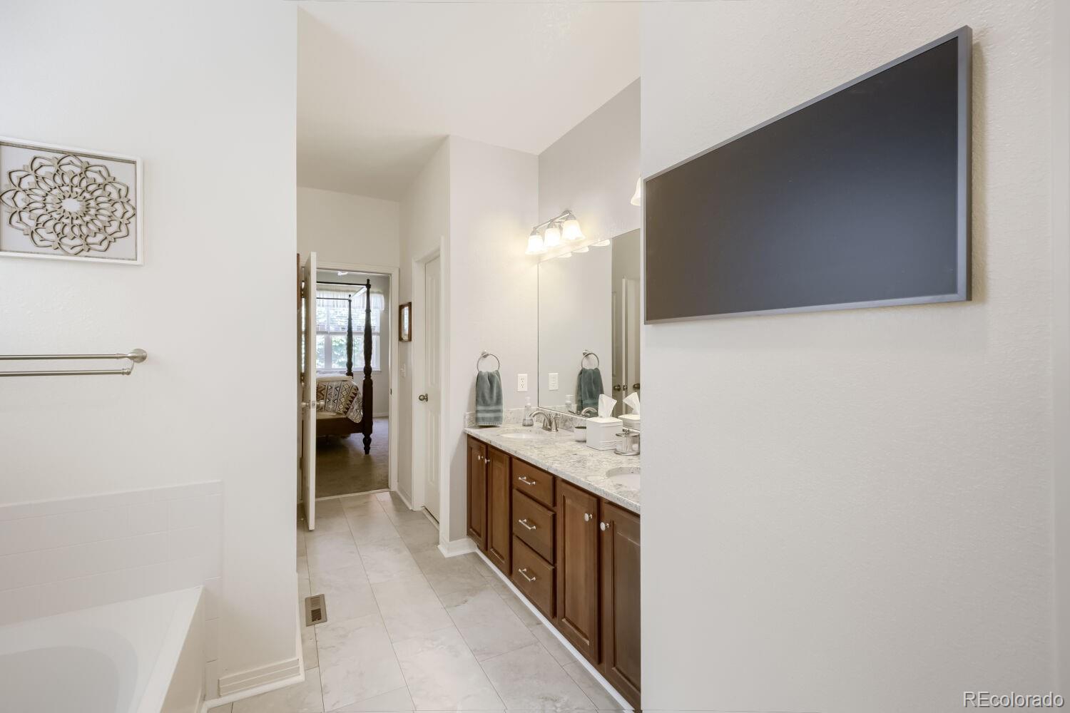 MLS Image #21 for 537  peregrine circle,longmont, Colorado