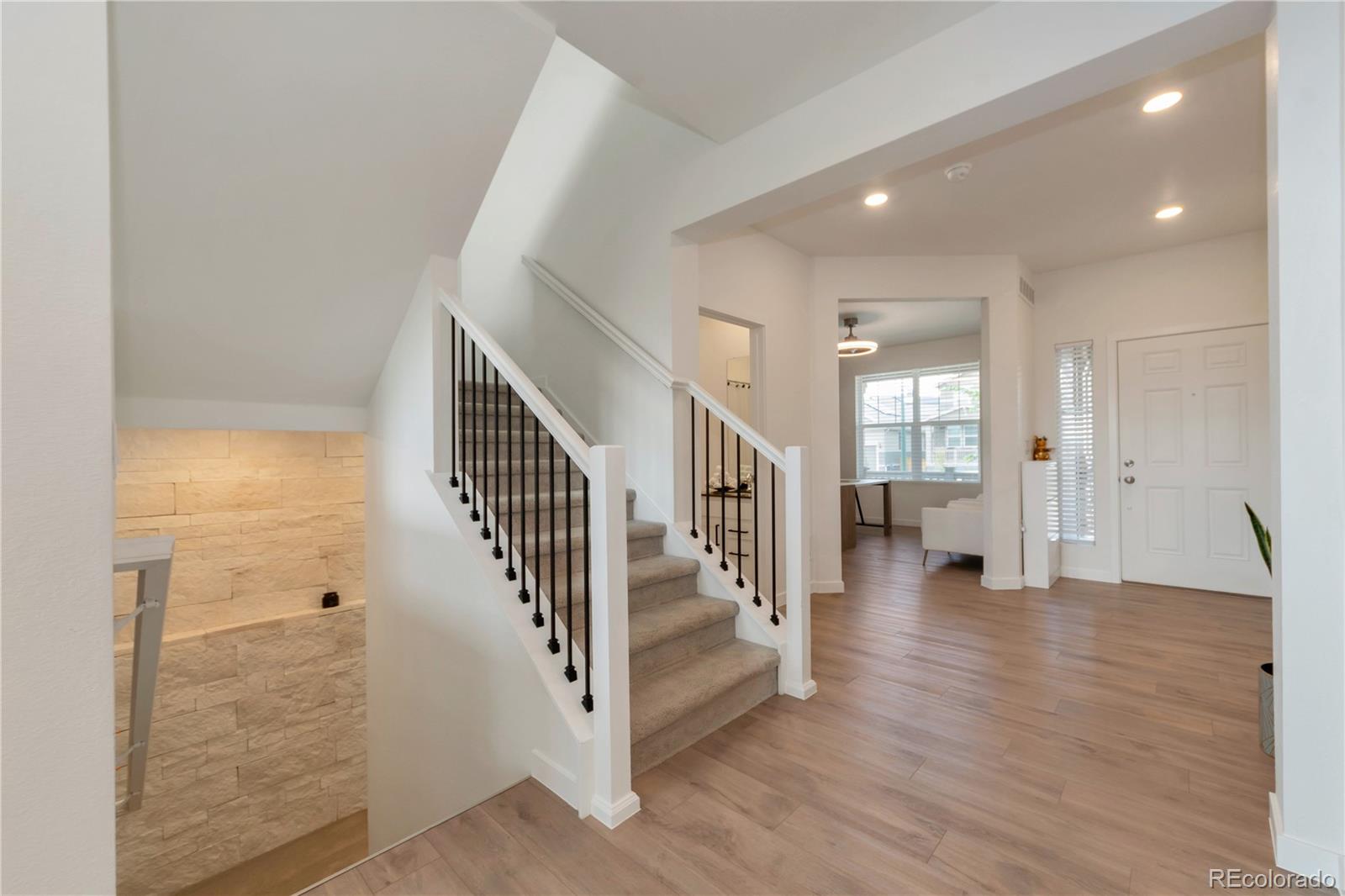 MLS Image #15 for 9981  tucson street,commerce city, Colorado