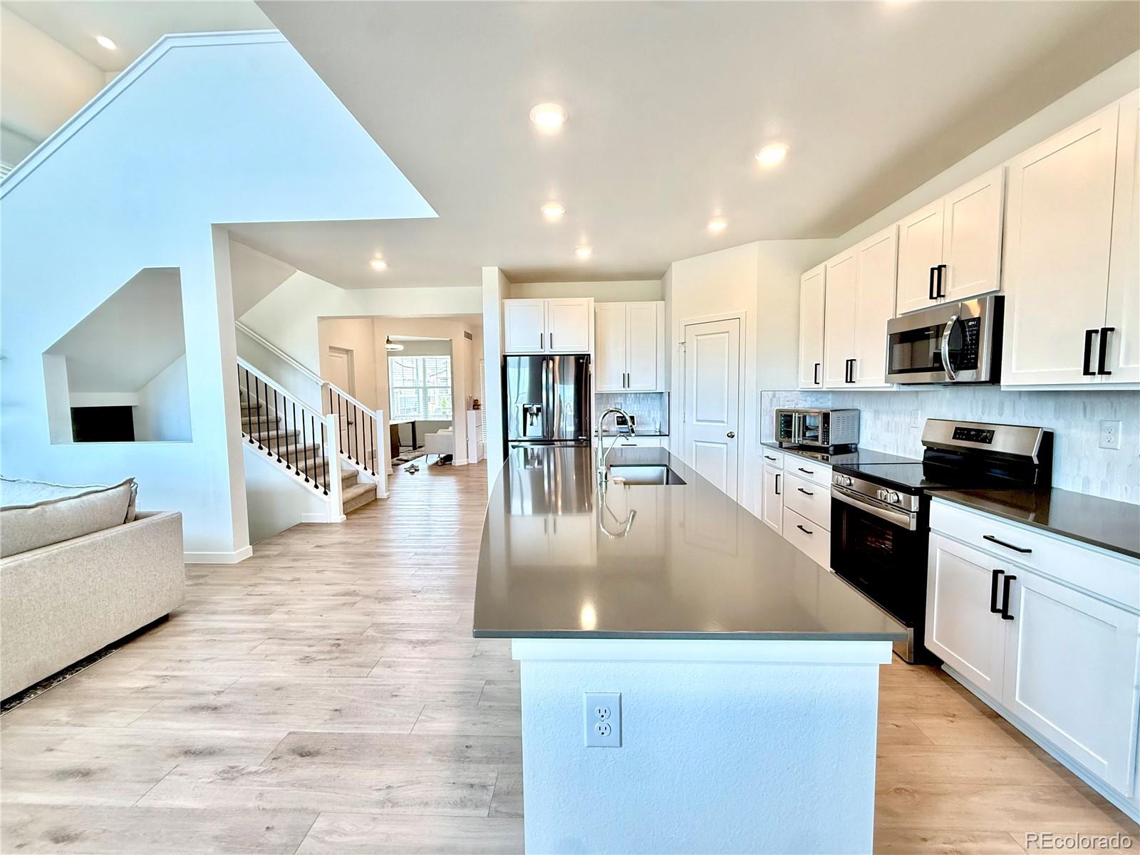 MLS Image #9 for 9981  tucson street,commerce city, Colorado