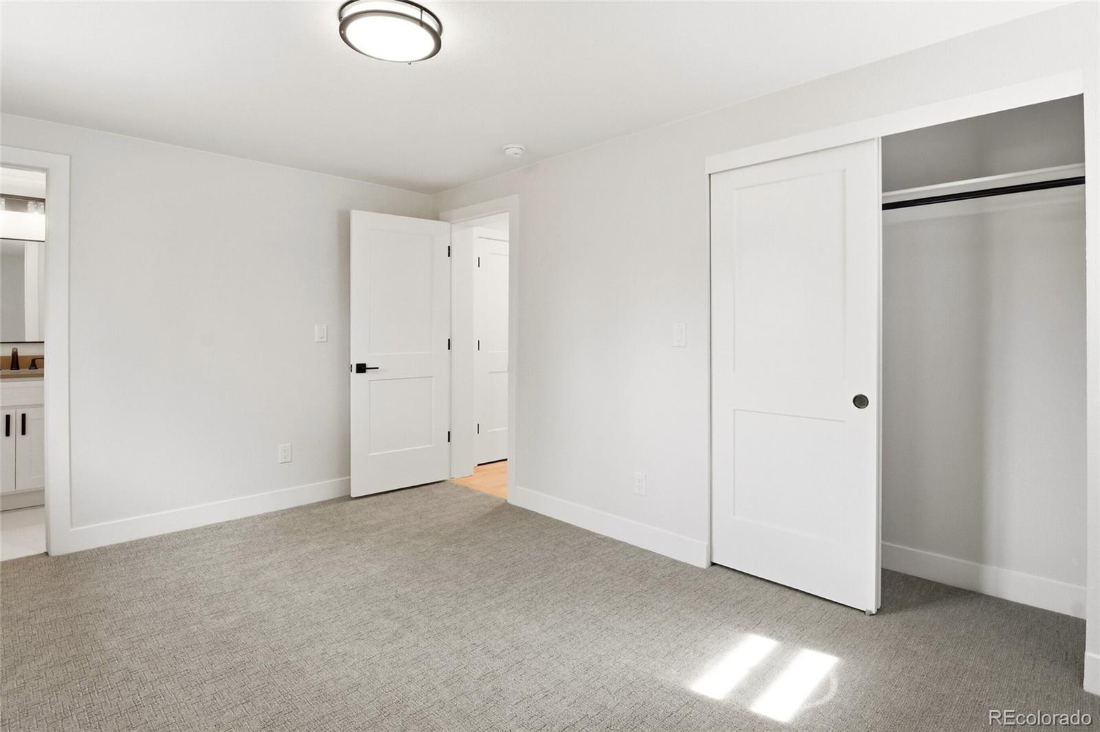MLS Image #14 for 3075 s emerson way,englewood, Colorado