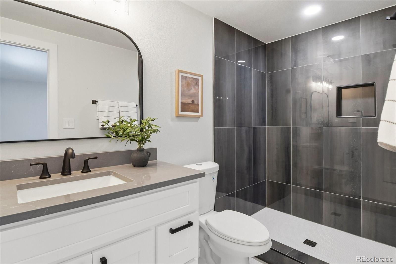 MLS Image #15 for 3075 s emerson way,englewood, Colorado