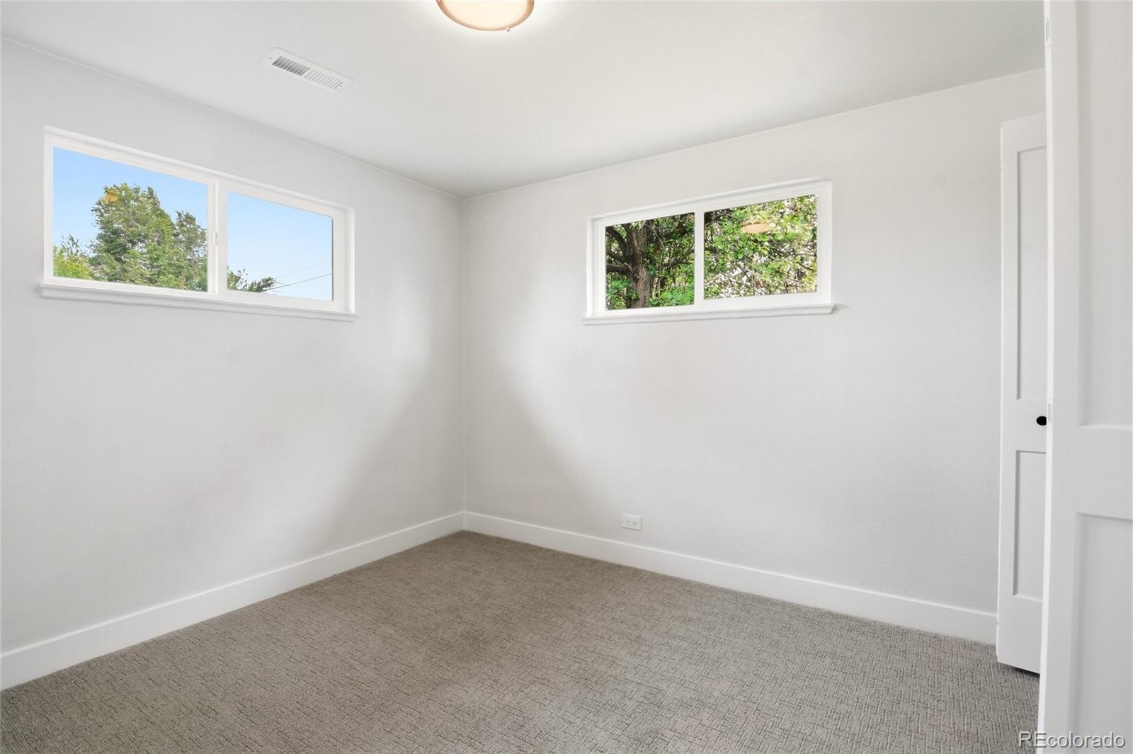 MLS Image #16 for 3075 s emerson way,englewood, Colorado