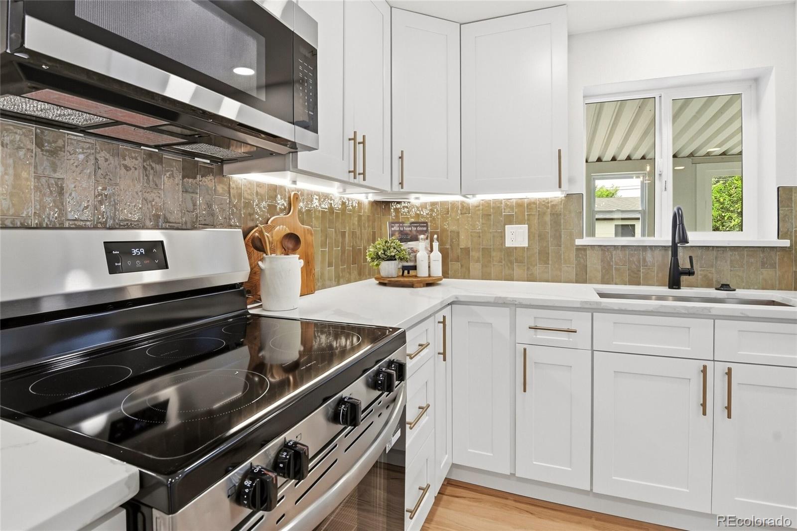 MLS Image #8 for 3075 s emerson way,englewood, Colorado