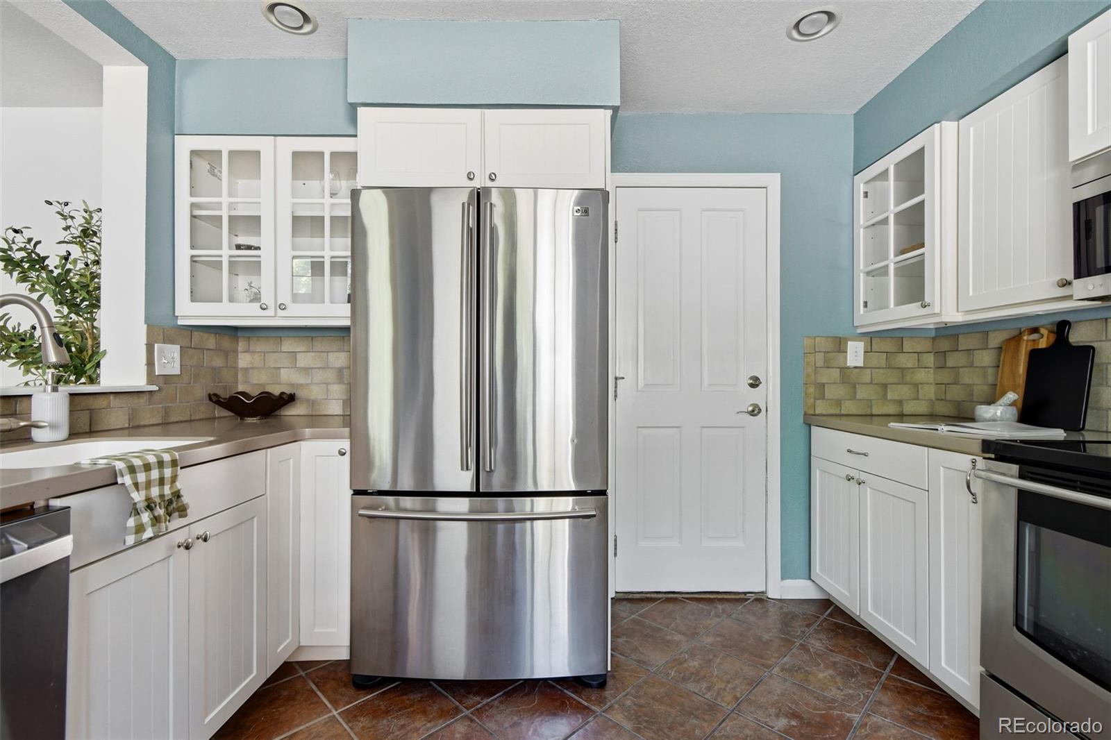 MLS Image #16 for 7370 e florida avenue 1024,denver, Colorado