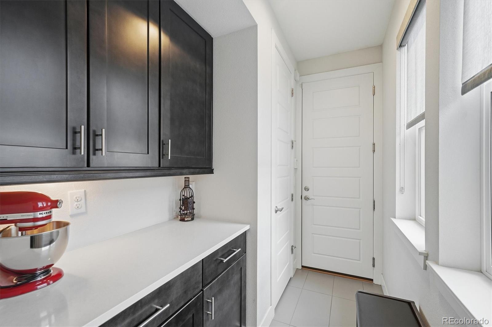 MLS Image #12 for 1164 s lincoln street,denver, Colorado