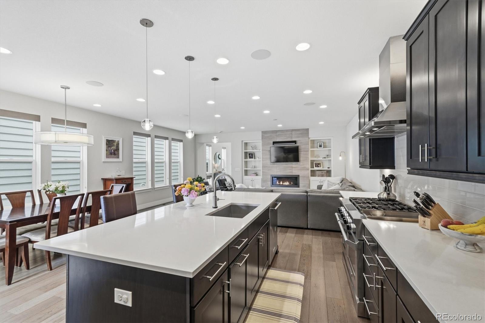 MLS Image #14 for 1164 s lincoln street,denver, Colorado